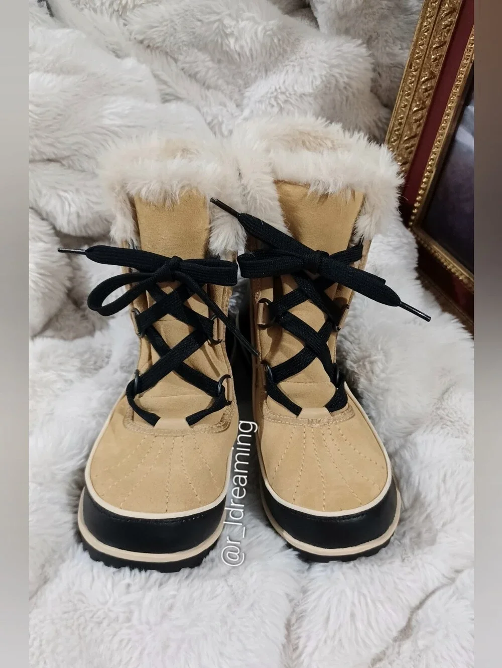 NWOB Sorel Tivoli II Waterproof Snow Boots Curry Black Women’s Size 9